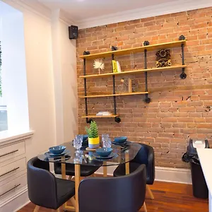 Apartment Superb 2 Bed In Plateau 10min To Mont-royal Metro Montreal