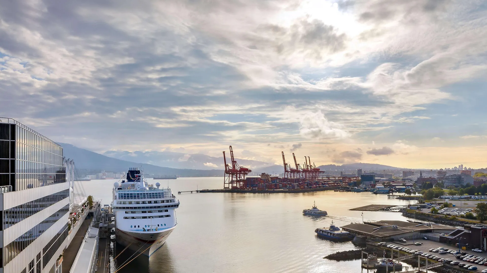 *****  Fairmont Waterfront Hotel Vancouver Canada